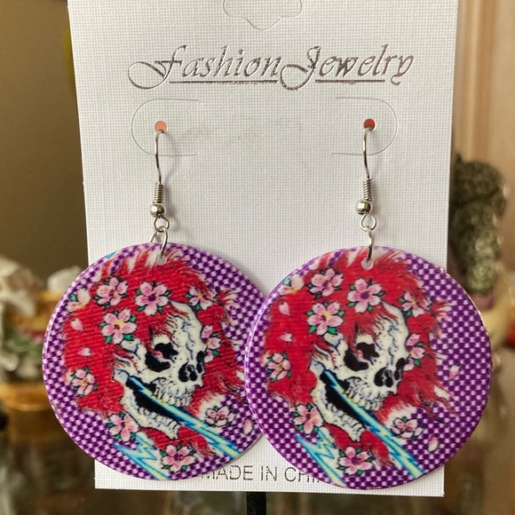 WITCHY SALE!!! Flower Skull Earrings - Picture 4 of 5